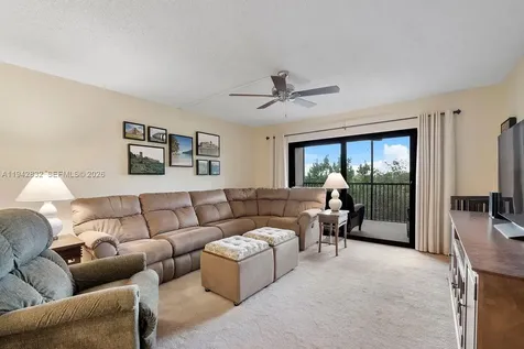 2200 S Cypress Bend Drive Pompano Beach FL 33069