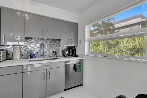 286 Bal Bay Drive Bal Harbour FL 33154