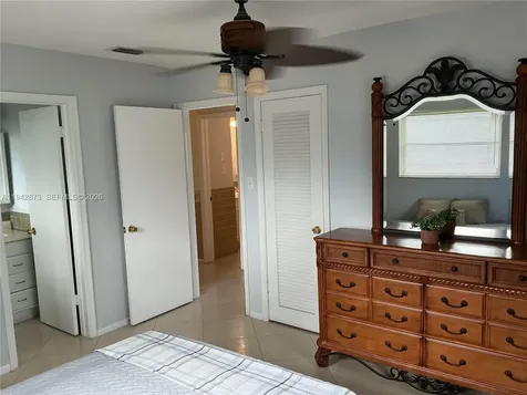 8604 NW 59th Place Tamarac FL 33321