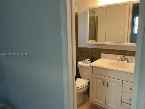8604 NW 59th Place Tamarac FL 33321