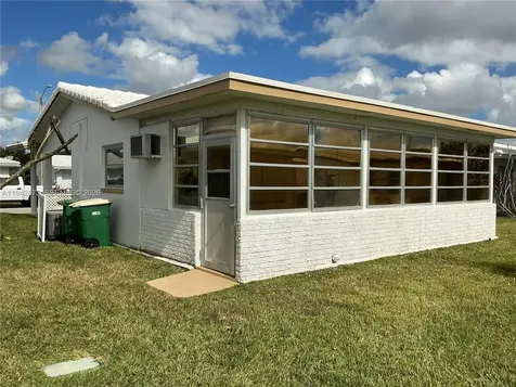 8604 NW 59th Place Tamarac FL 33321
