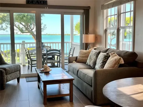 5017 Sunset Village Drive Duck FL 33050