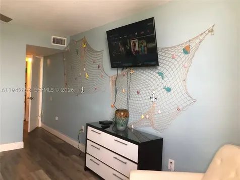 801 S Ocean Drive Hollywood FL 33019