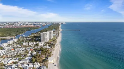 5784 N Surf Road Hollywood FL 33019