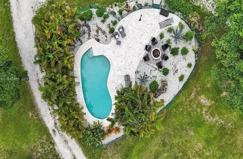 502 Rambling Drive Circle Wellington FL 33414