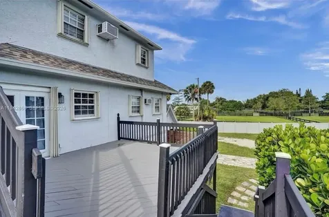 502 Rambling Drive Circle Wellington FL 33414