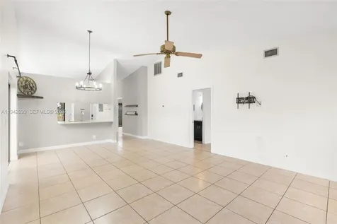 5149 E Lakes Drive Deerfield Beach FL 33064