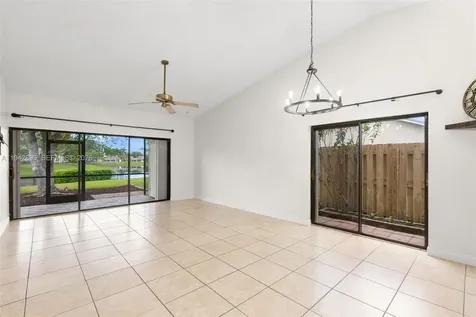 5149 E Lakes Drive Deerfield Beach FL 33064