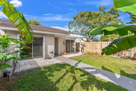 5149 E Lakes Drive Deerfield Beach FL 33064