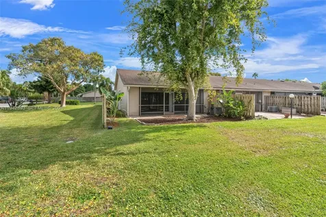 5149 E Lakes Drive Deerfield Beach FL 33064