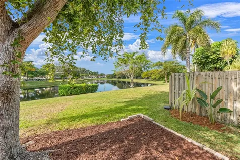 5149 E Lakes Drive Deerfield Beach FL 33064