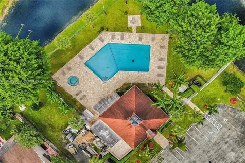 5149 E Lakes Drive Deerfield Beach FL 33064