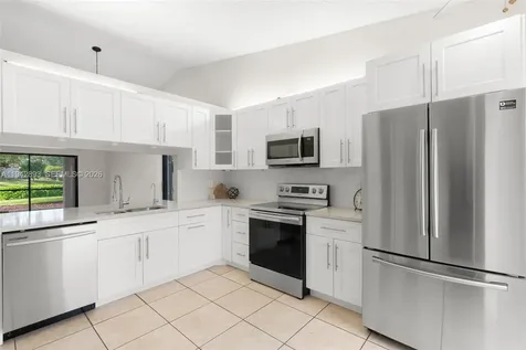 5149 E Lakes Drive Deerfield Beach FL 33064