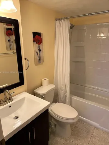 3048 E Sunrise Lakes Drive Sunrise FL 33322