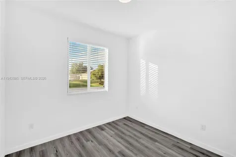 719 Little Rock E Lehigh Acres FL 33974