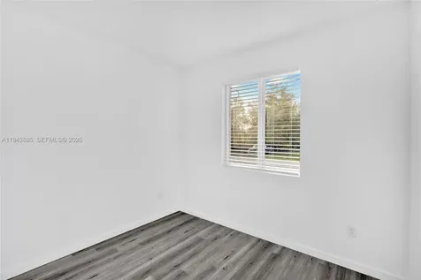 719 Little Rock E Lehigh Acres FL 33974