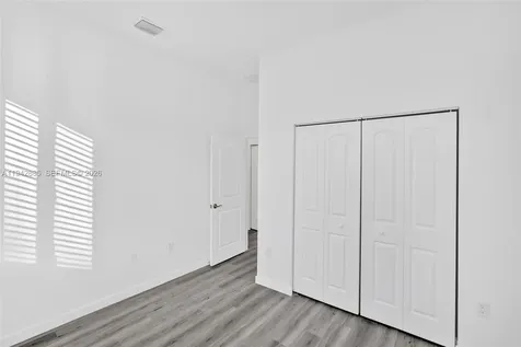 719 Little Rock E Lehigh Acres FL 33974