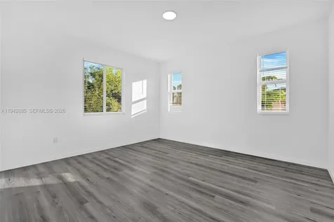 719 Little Rock E Lehigh Acres FL 33974