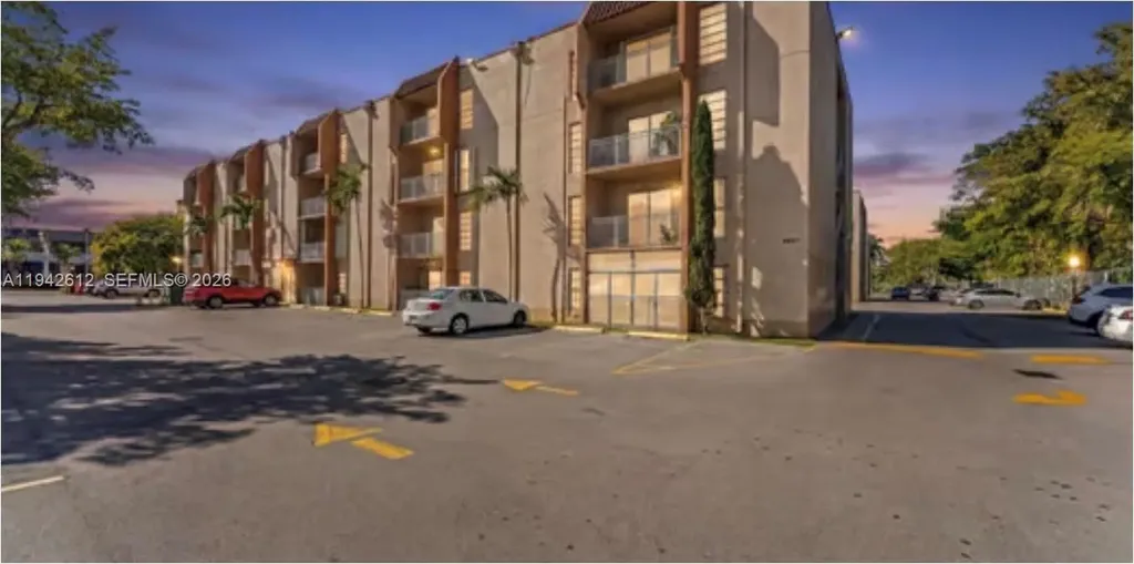 4841 NW 7th Street Miami FL 33126
