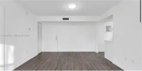 4841 NW 7th Street Miami FL 33126