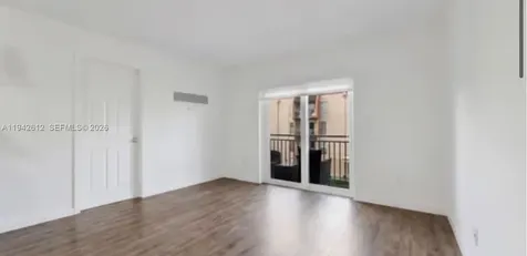 4841 NW 7th Street Miami FL 33126