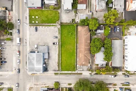 818 NW 3rd Street Miami FL 33128