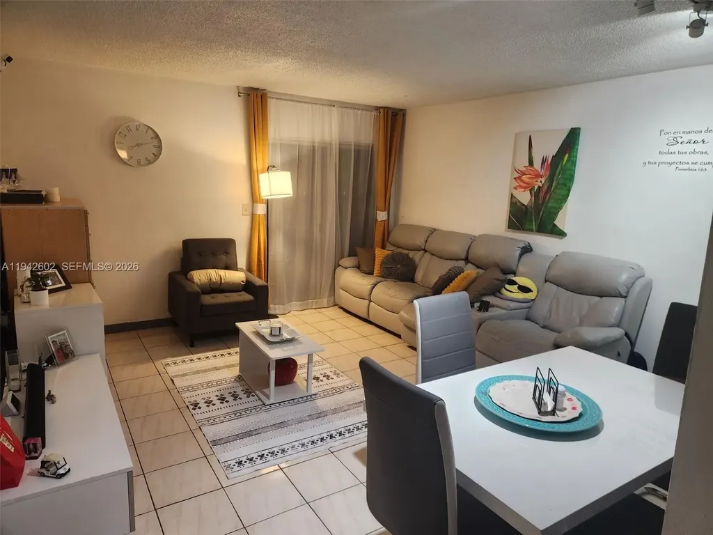 2498 SW 17th Avenue Miami FL 33145
