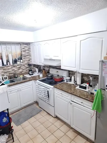 2498 SW 17th Avenue Miami FL 33145