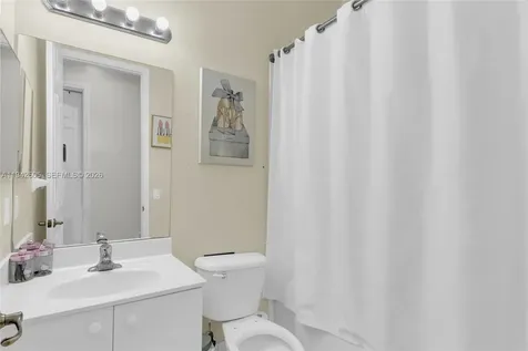 950 NE 42nd Place Homestead FL 33033