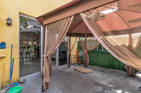 950 NE 42nd Place Homestead FL 33033