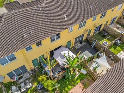 950 NE 42nd Place Homestead FL 33033