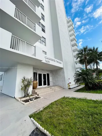 1601 S Ocean Drive Hollywood FL 33019