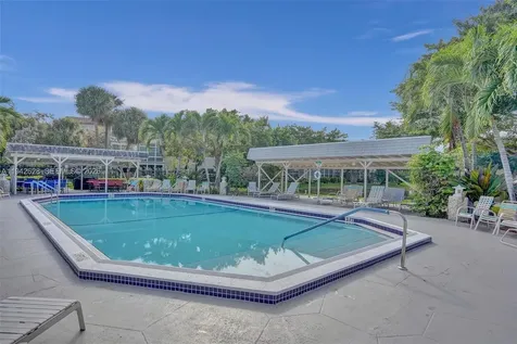 5000 NW 36th Street Lauderdale Lakes FL 33319