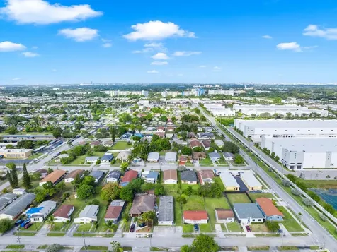 4017 SW 24th Street West Park FL 33023