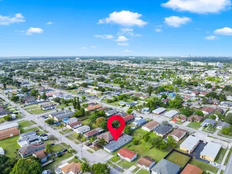 4017 SW 24th Street West Park FL 33023