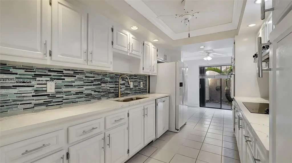 205 Dunwoody Lane Hollywood FL 33021