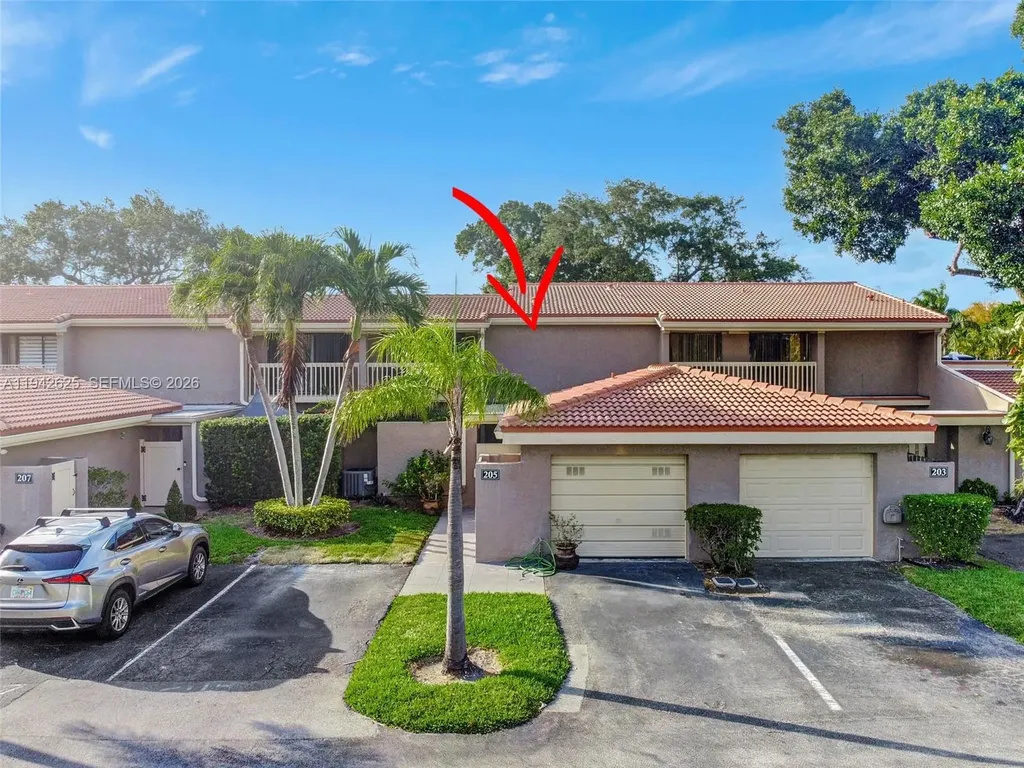 205 Dunwoody Lane Hollywood FL 33021