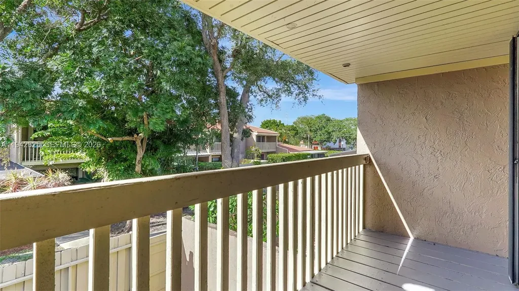 205 Dunwoody Lane Hollywood FL 33021