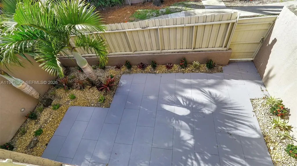 205 Dunwoody Lane Hollywood FL 33021