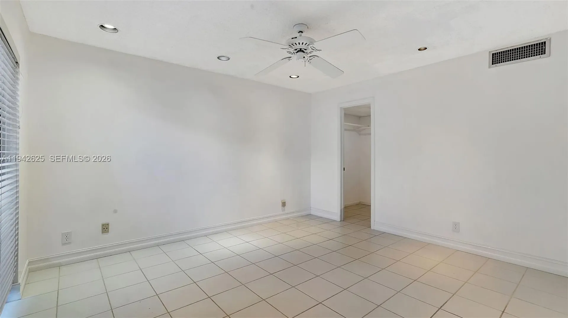 205 Dunwoody Lane Hollywood FL 33021