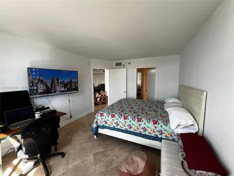 3400 NE 192nd Street Aventura FL 33180