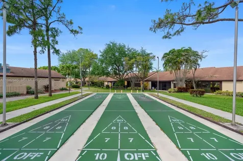 623 Sea Pine Way Green Acres FL 33415
