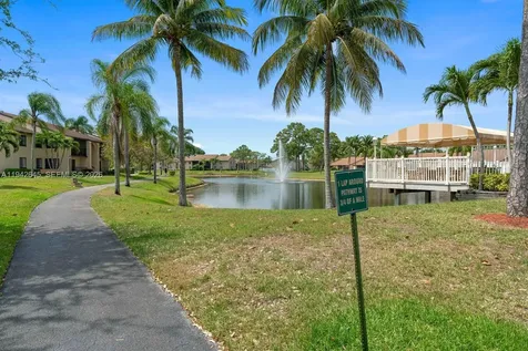 623 Sea Pine Way Green Acres FL 33415