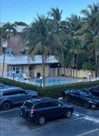2424 SE 17th Causeway Fort Lauderdale FL 33316