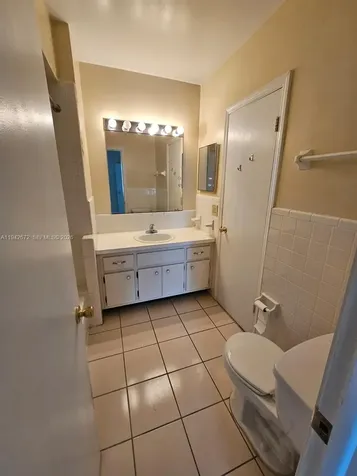 2424 SE 17th Causeway Fort Lauderdale FL 33316