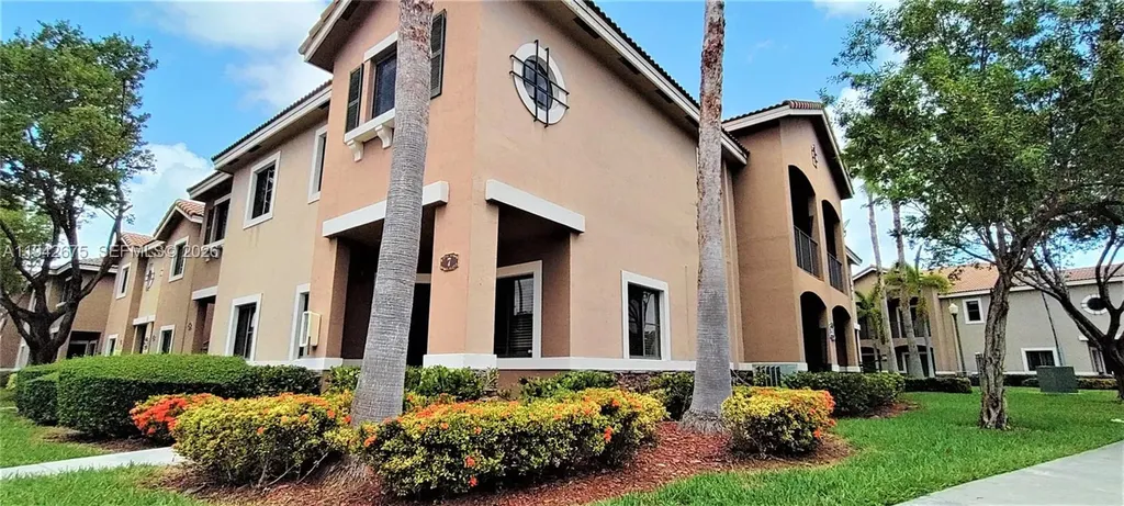 22911 SW 88th Place Cutler Bay FL 33190
