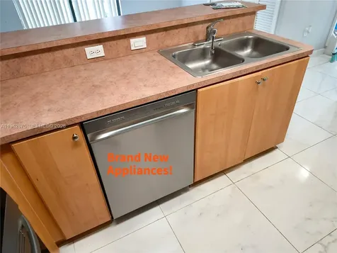 22911 SW 88th Place Cutler Bay FL 33190