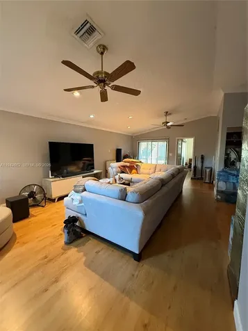 6190 Pine Tree Lane Tamarac FL 33319