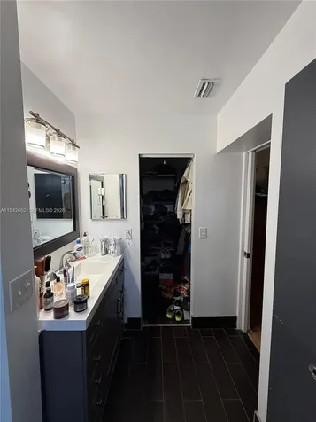 6190 Pine Tree Lane Tamarac FL 33319