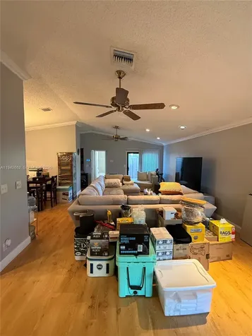 6190 Pine Tree Lane Tamarac FL 33319